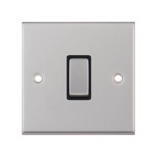 Selectric 7MPRO-207 Satin Chrome 1 Gang 10A Intermediate Switch with Black Insert